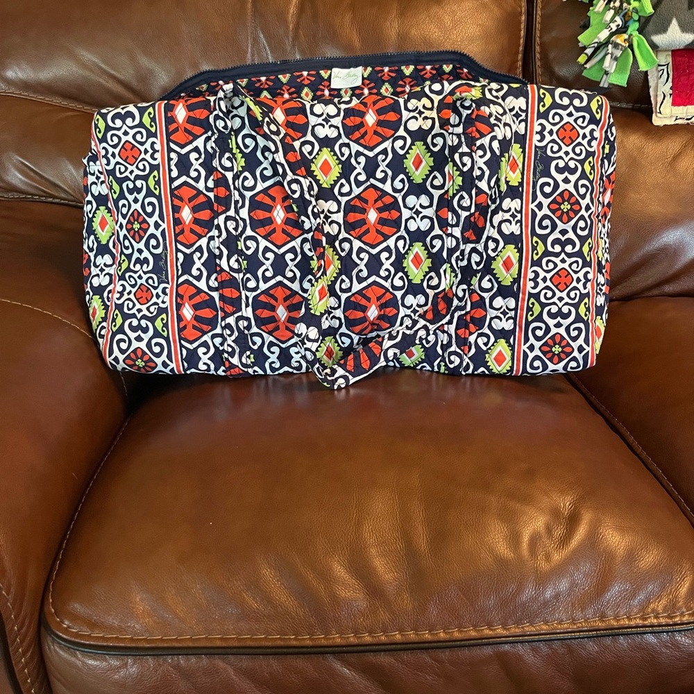 Vera Bradley “Sun Valley” weekender